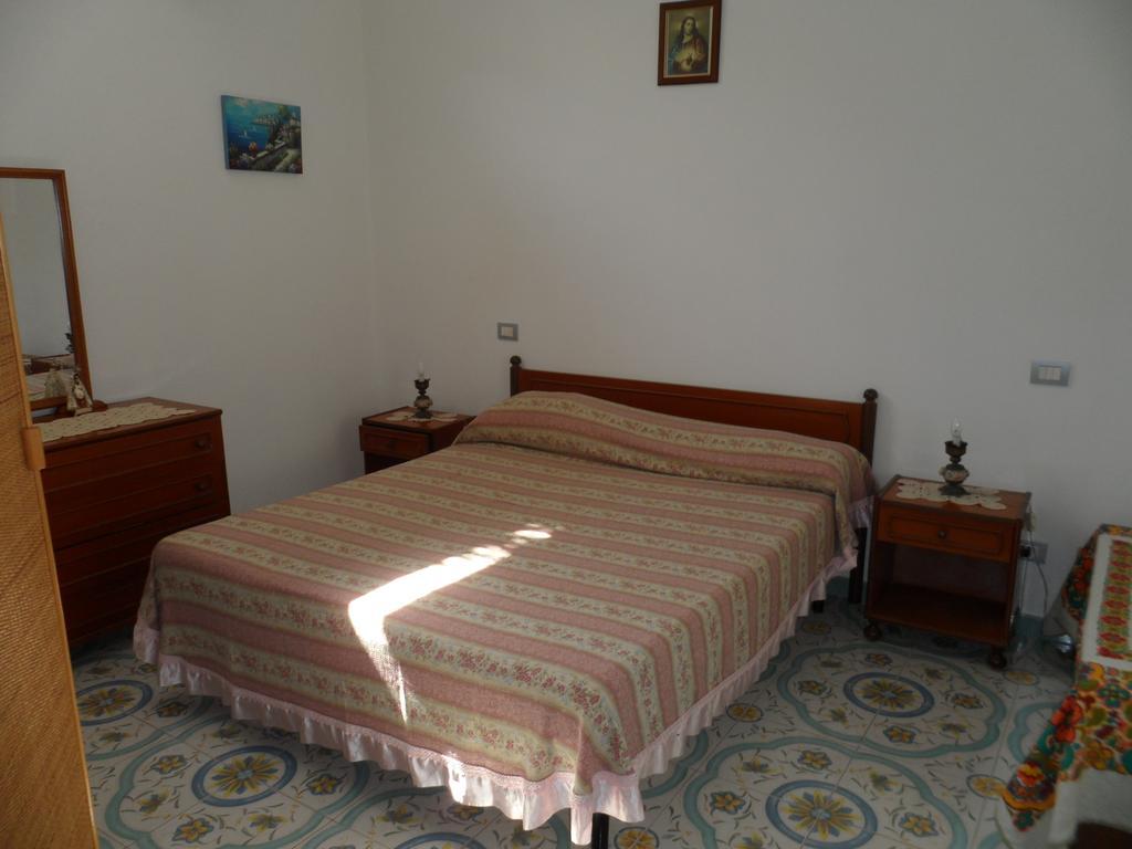 Casa Del Glicine Lipari (Isola Lipari) Room photo