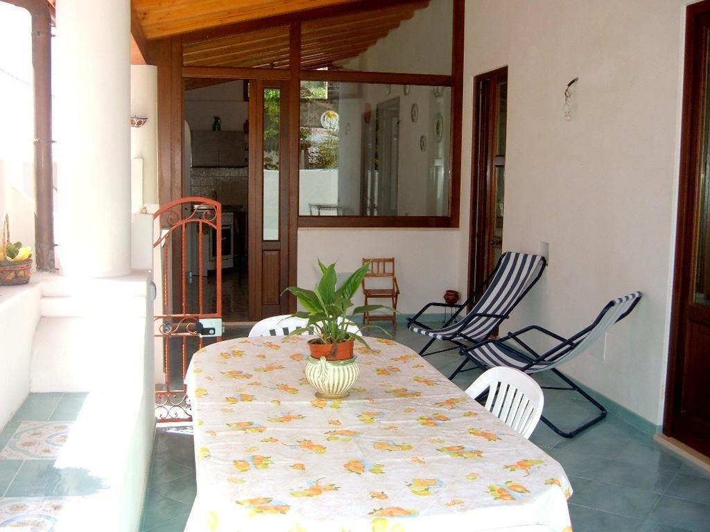 Casa Del Glicine Lipari (Isola Lipari) Room photo